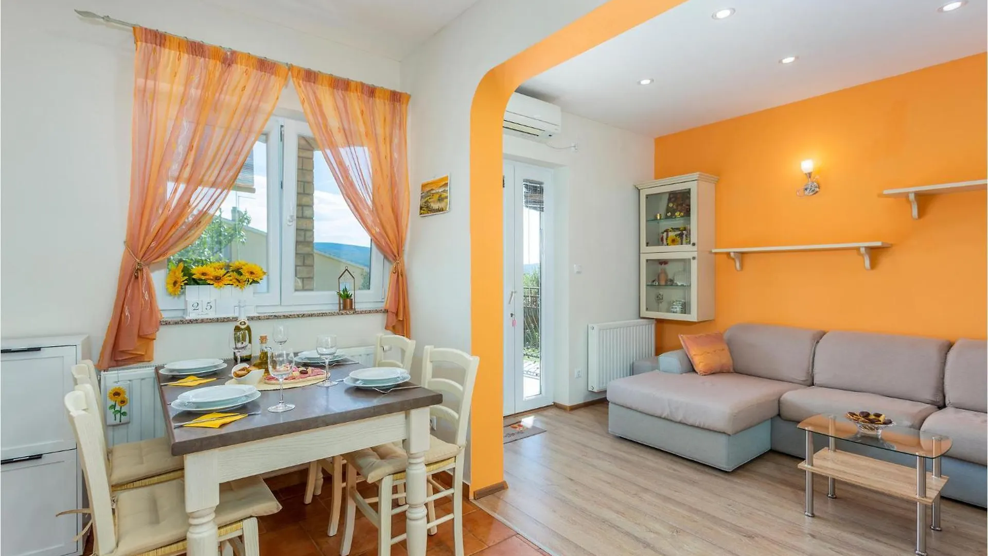 2 Bedroom Nice Apartment In Kornić