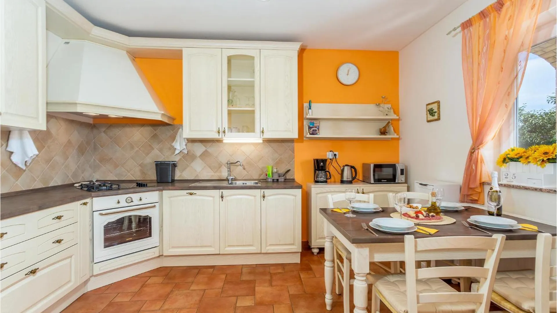 2 Bedroom Nice Apartment In Kornić 크로아티아